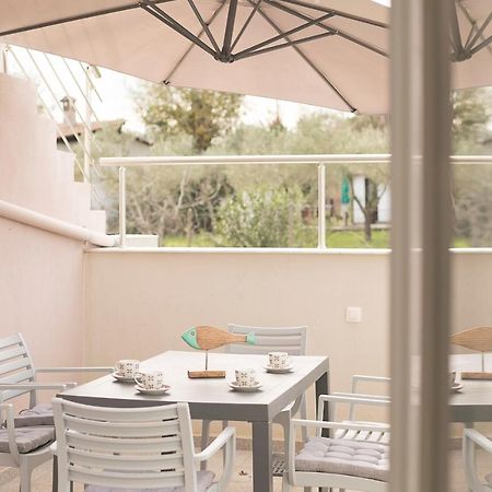 Palm Tree Apartments #Feelslikehome Ormos Panagias Exterior foto